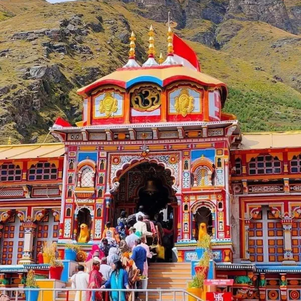 Badrinath Temple architecture showing Nagara style and Himalayan design