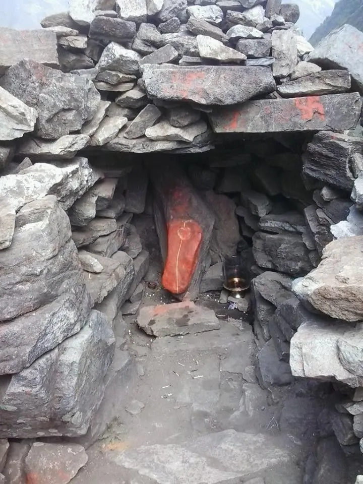 Vishnu charan paduka badrinath