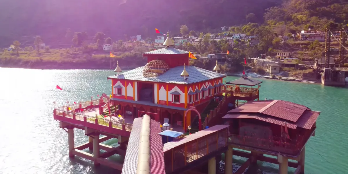 dhari devi temple photo in the middle of the alaknanda river