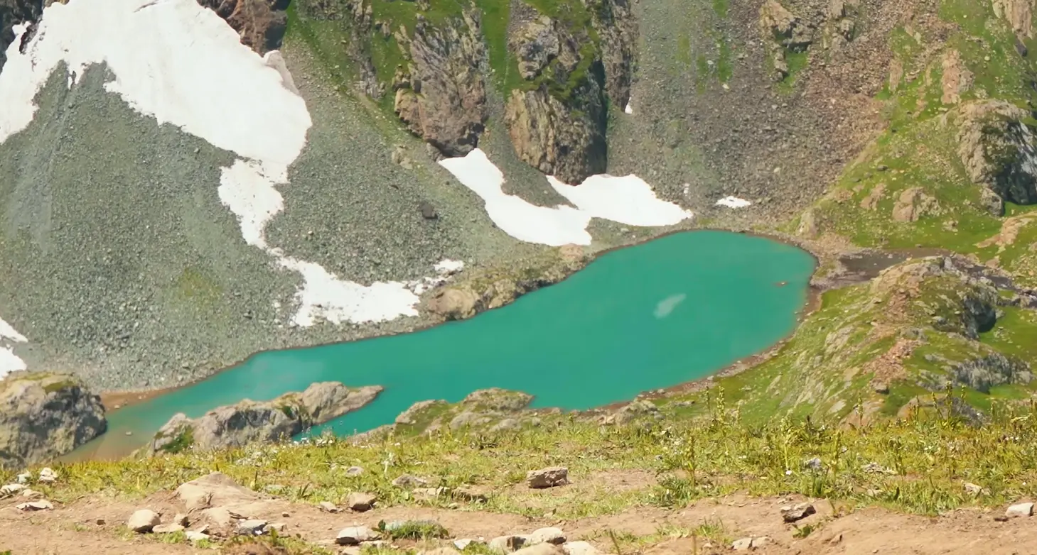 kashmir great lakes trek image