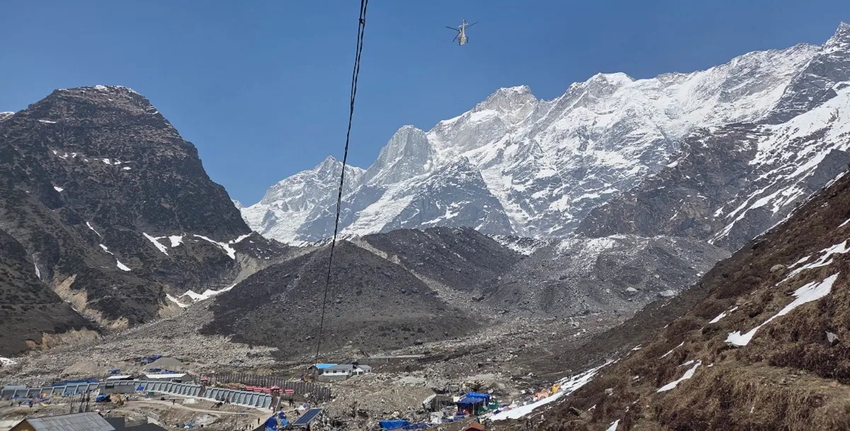 snow capped mojntain and trekking routes
