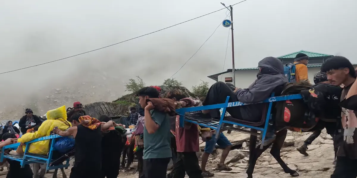 kedarnath pony palki khachhar services for pilgrims and senior citizens to avoid the kedarnath trek