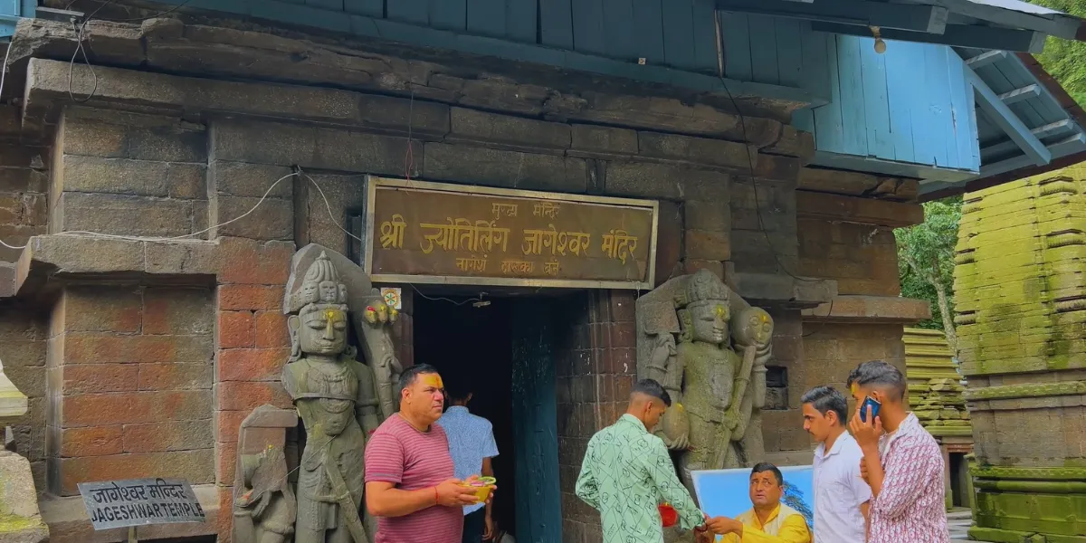 jageshwar jyotirlinga mandir in almora uttarakhand 