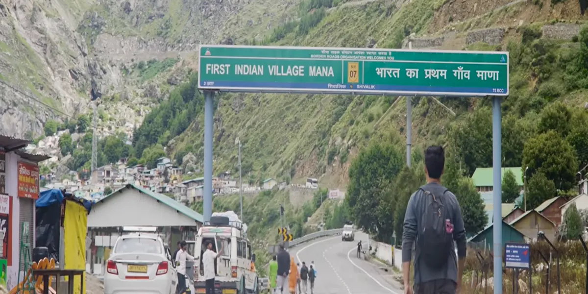  mana village badrinath the first indian village main enterance board 