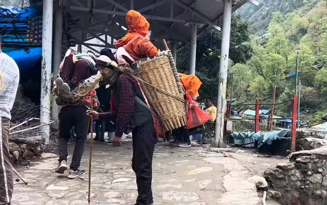 kedarnath pitthu services from gaurikund to kedarnath