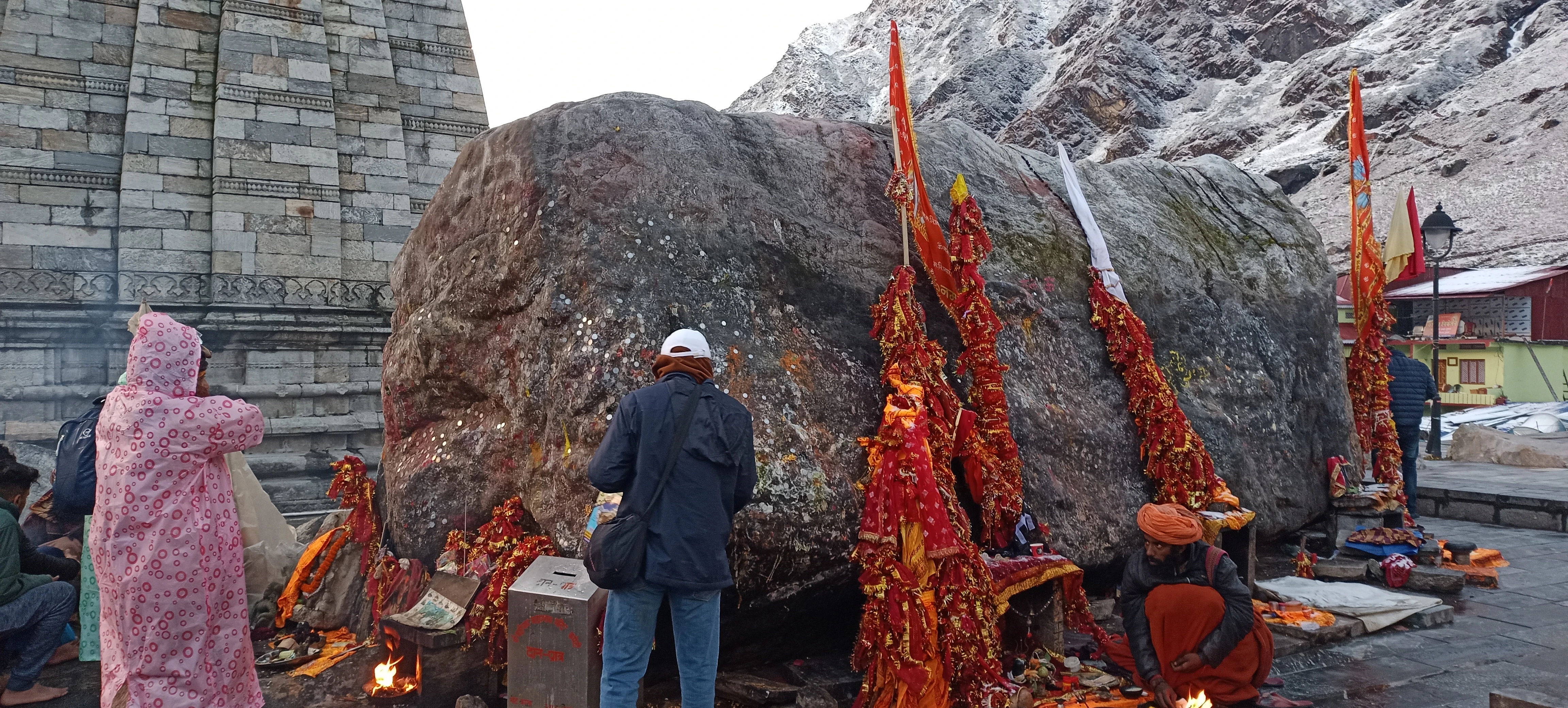 bhim shila the giant rock behind the kedarnath temple