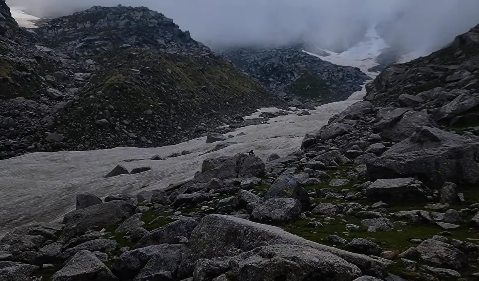 laka glacier trek image