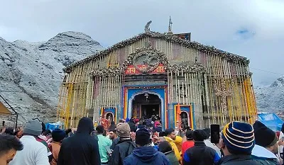 Kedarnath temple, one of the prominent panch kedar temple fully decorated with marigold flowers