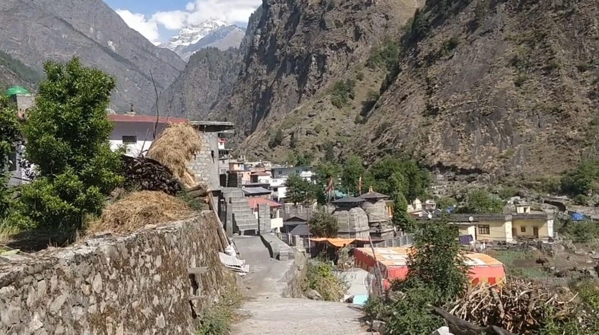 pandukeshwar beautiful view, with the view of cluster of temples