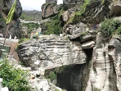 bheem pul located near badrinath temple