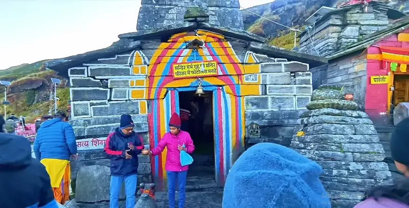Trekkers at Tungnath temple, the highest Shiva temple in the world