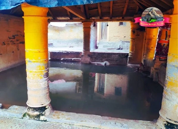 Tapt Kund located near Badrinath Temple