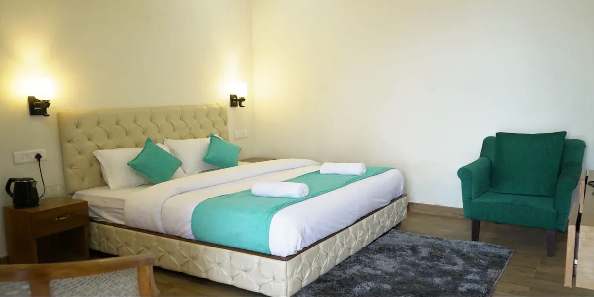 char machan resort near guptkashi helipad