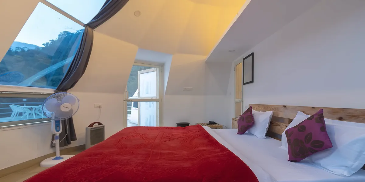 snowpod resort room in guptkashi for pilgrims
