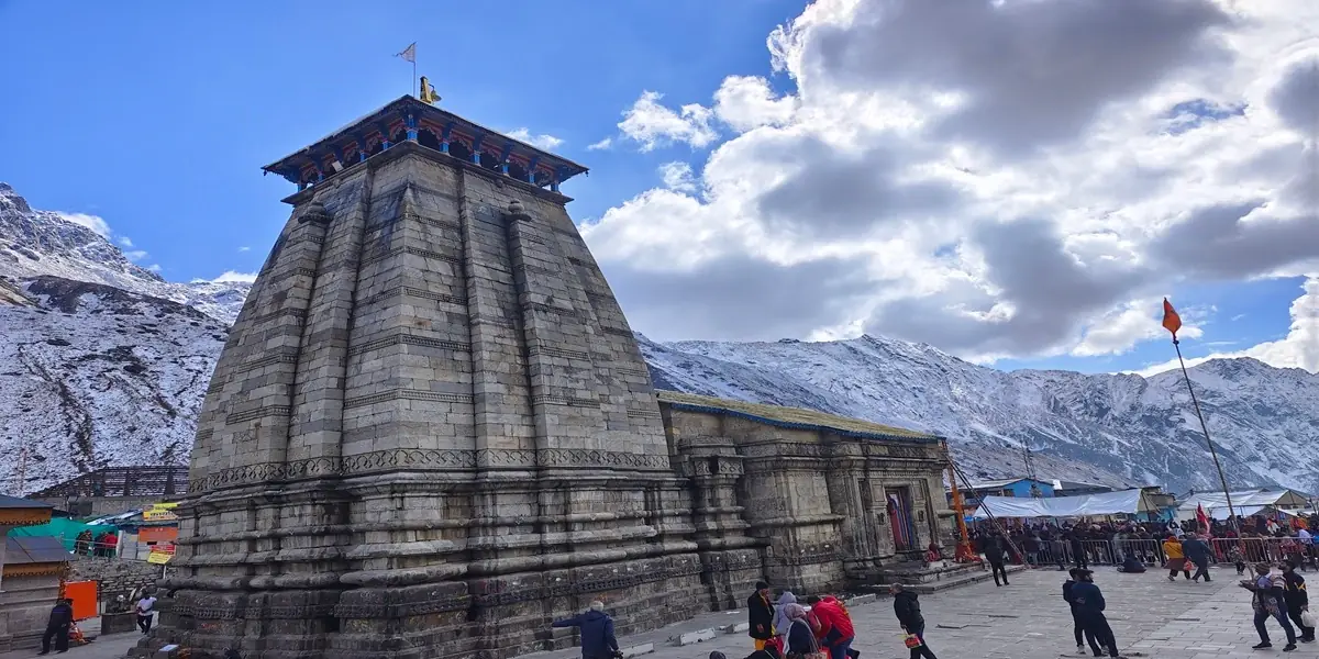 kedarnath temple side view