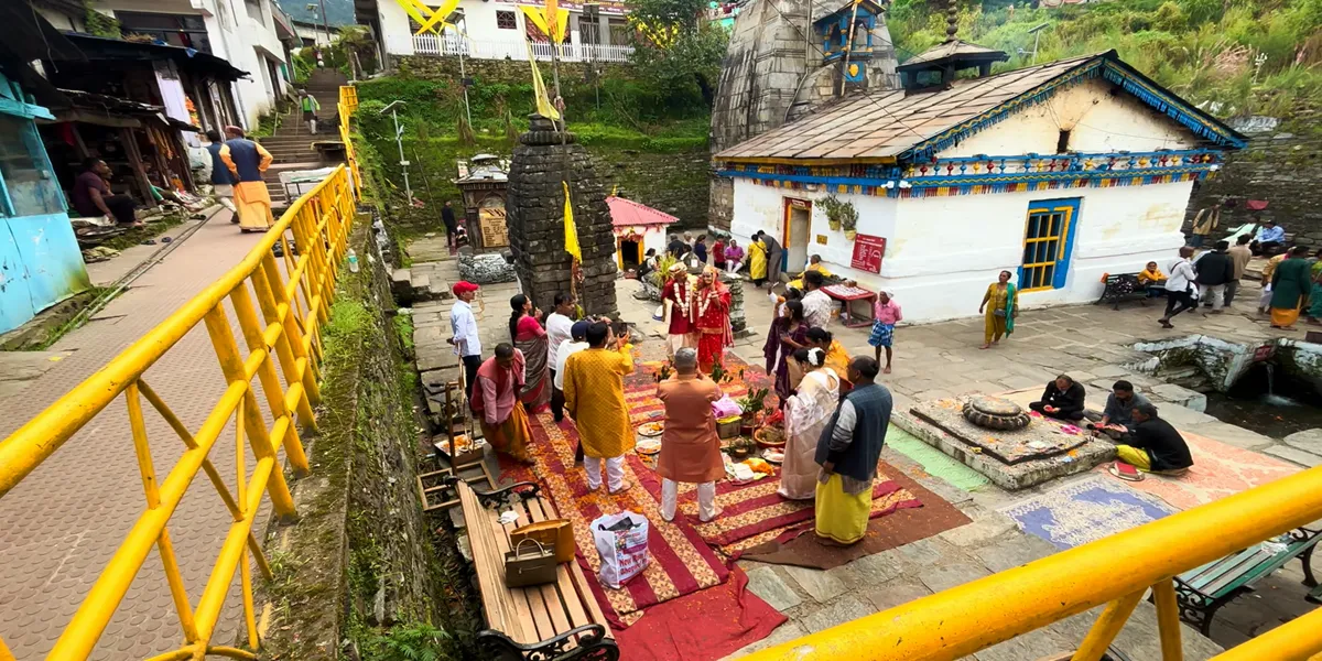 triyuginarayan temple wedding of couples