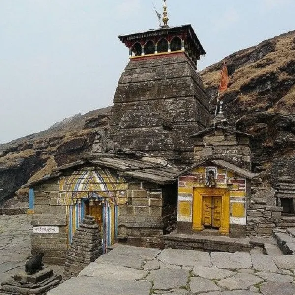 Tungnath temple view from front
