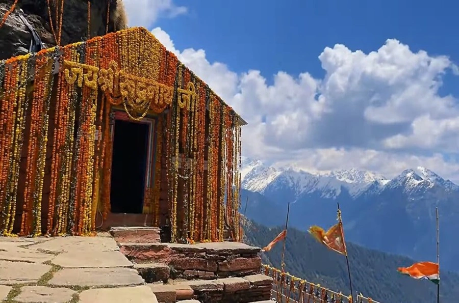 rudranath decorated by marrygold flowers