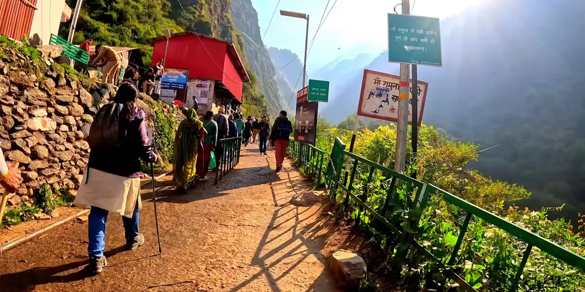 yamunotri trek route from janki chatti to yamunotri temple
